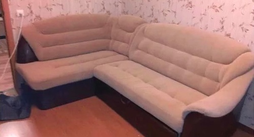 Перетяжка углового дивана. Балей